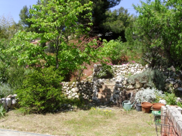 files/escalierjardin.JPG
